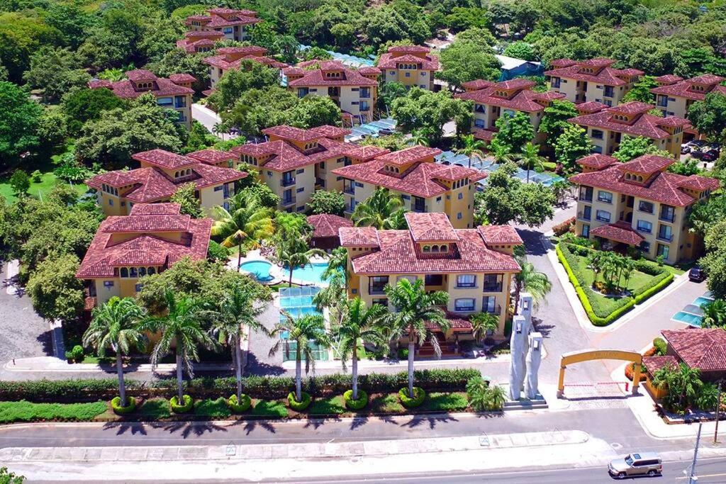 The Oaks Tamarindo Pool Front Condominiums Fast Wifi Екстер'єр фото